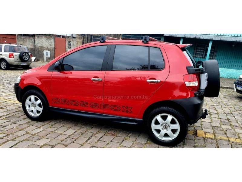 VOLKSWAGEN - CROSSFOX - 2007/2007 - Vermelha - R$ 29.900,00