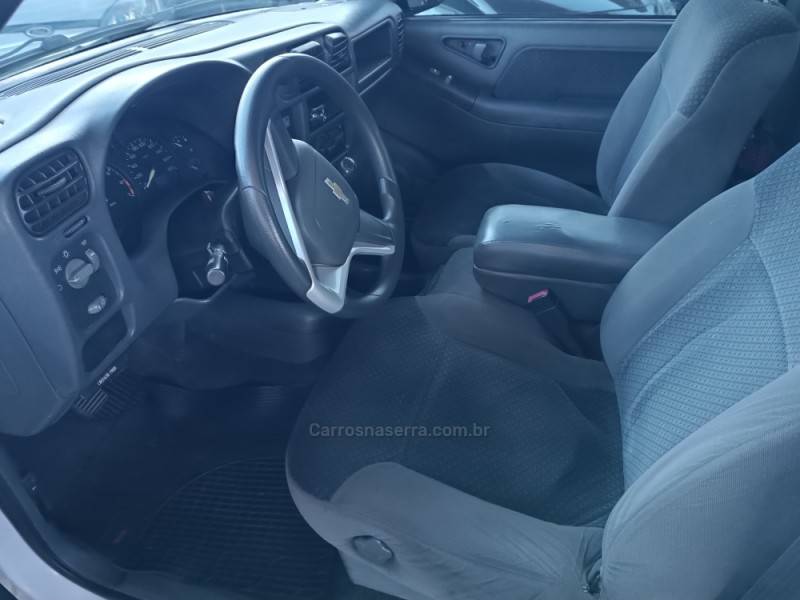 CHEVROLET - S10 - 2002/2002 - Branca - R$ 42.900,00