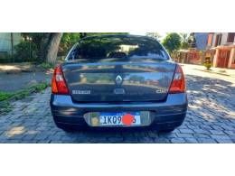 RENAULT - CLIO - 2002/2002 - Cinza - R$ 15.900,00