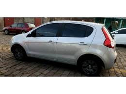 FIAT - PALIO - 2014/2014 - Prata - R$ 39.900,00