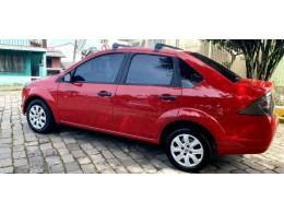 FORD - FIESTA - 2011/2011 - Vermelha - R$ 31.900,00