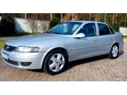 CHEVROLET - VECTRA - 2004/2005 - Prata - R$ 29.500,00