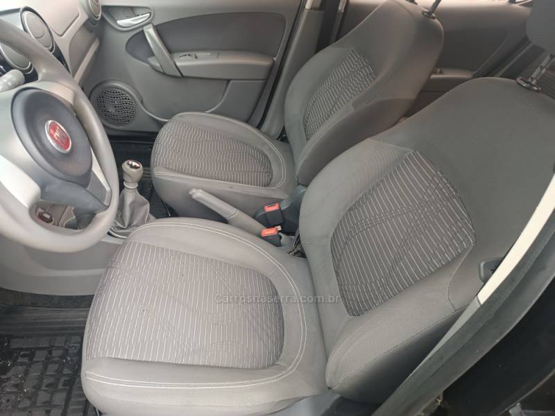 FIAT - PALIO - 2013/2013 - Preta - R$ 33.900,00