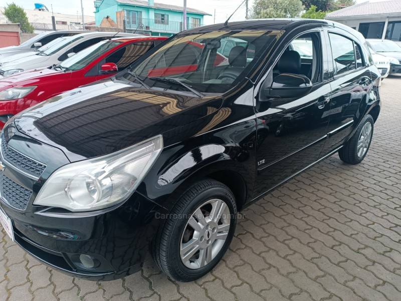 CHEVROLET - AGILE - 2010/2011 - Preta - R$ 34.900,00