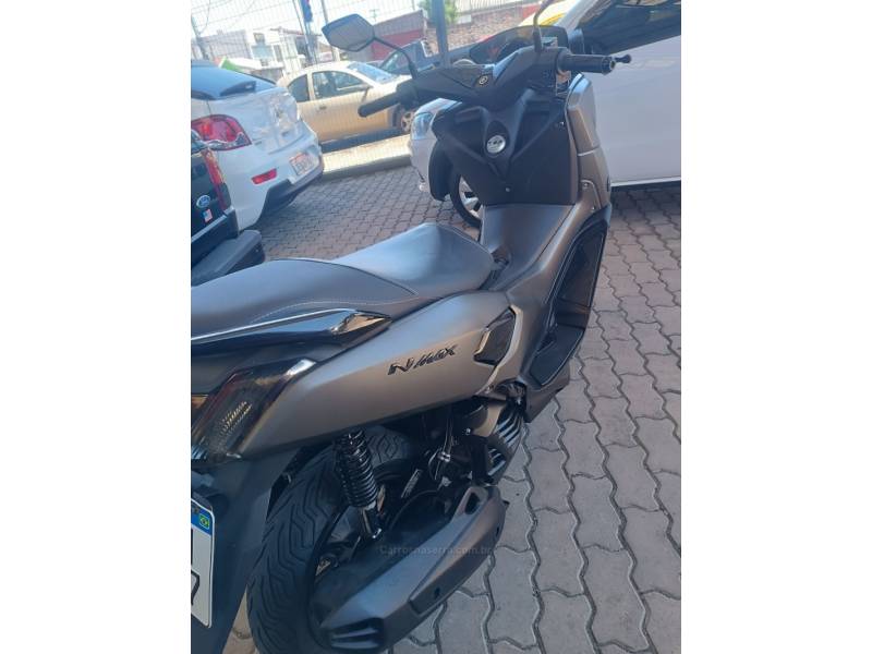 YAMAHA - NMAX 160 ABS - 2016/2017 - Cinza - R$ 15.500,00