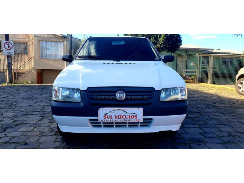 FIAT - UNO - 2011/2011 - Branca - R$ 21.900,00