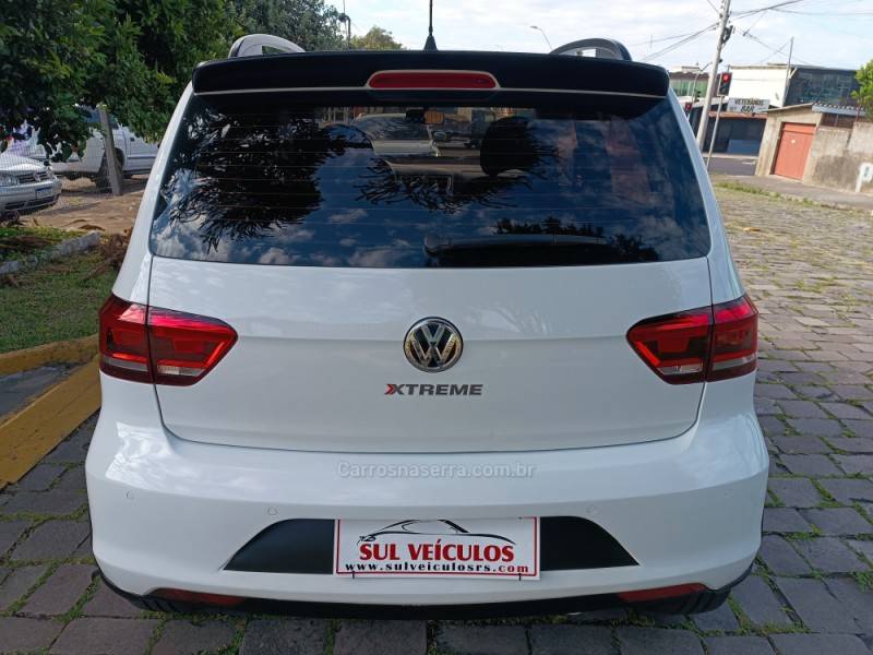 VOLKSWAGEN - FOX - 2017/2018 - Branca - R$ 62.000,00