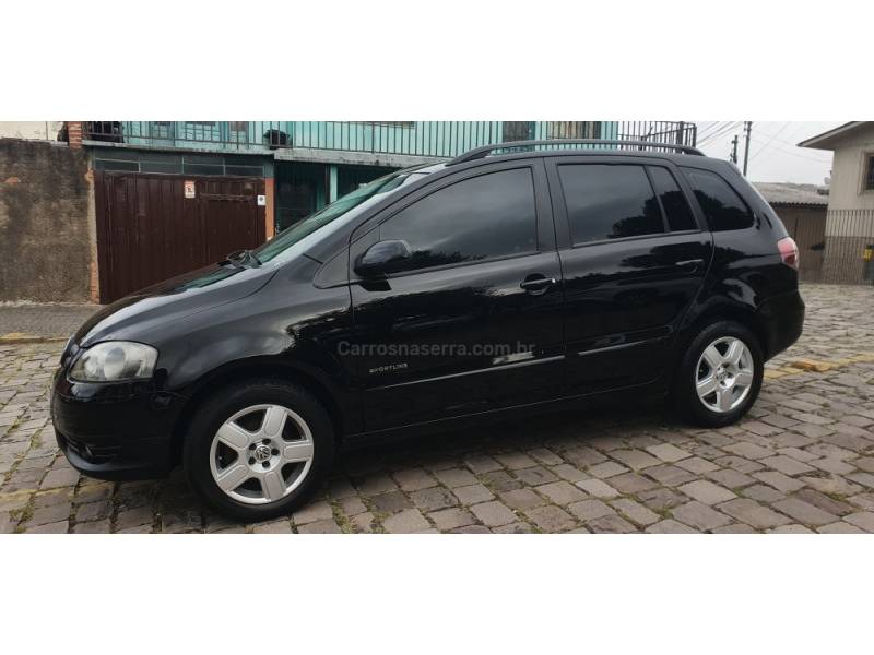 VOLKSWAGEN - SPACEFOX - 2009/2009 - Preta - R$ 31.900,00