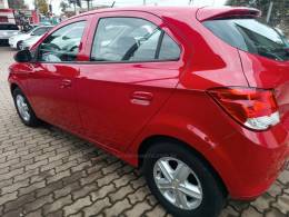 CHEVROLET - ONIX - 2013/2013 - Vermelha - R$ 41.900,00