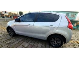 FIAT - PALIO - 2014/2014 - Prata - R$ 39.900,00