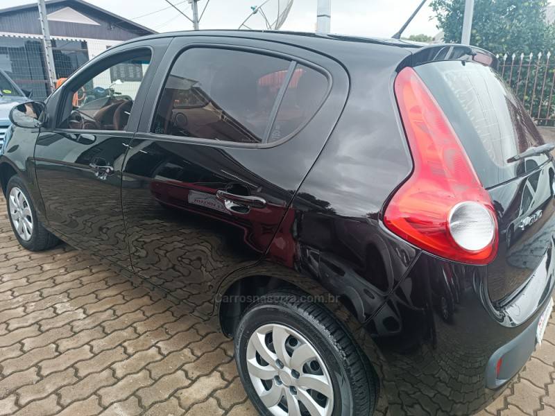 FIAT - PALIO - 2013/2013 - Preta - R$ 33.900,00