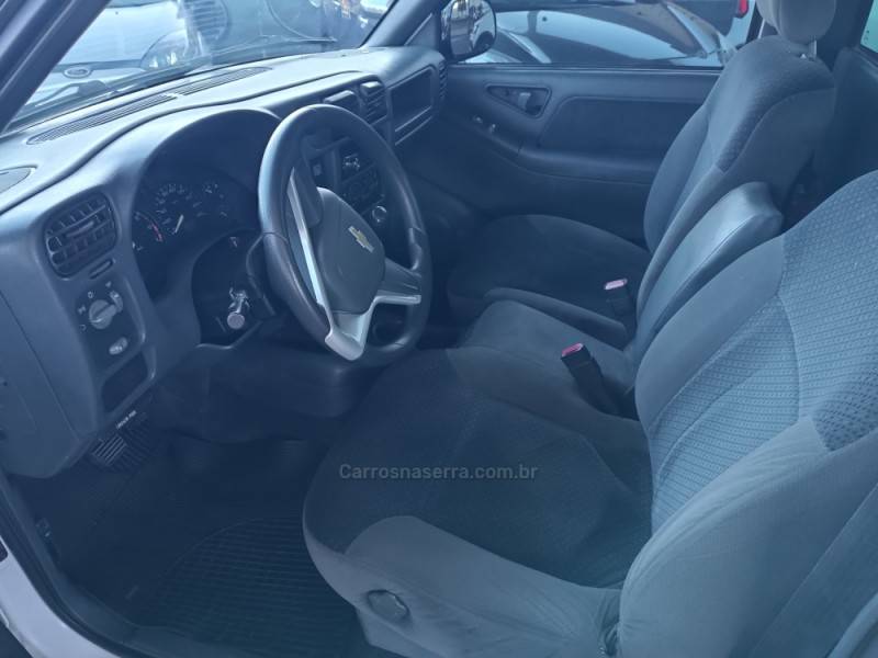 CHEVROLET - S10 - 2002/2002 - Branca - R$ 42.900,00