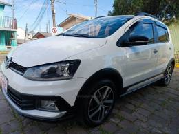 VOLKSWAGEN - FOX - 2017/2018 - Branca - R$ 62.000,00