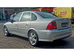 CHEVROLET - VECTRA - 2004/2005 - Prata - R$ 29.500,00