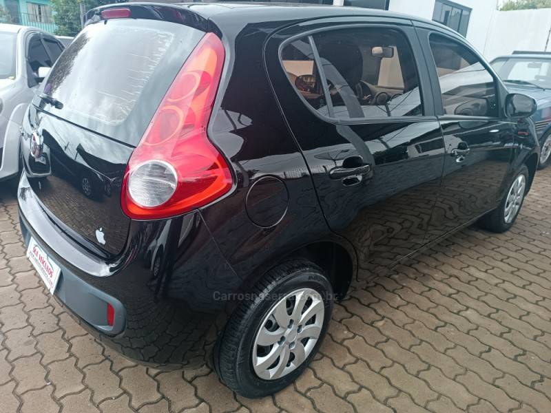 FIAT - PALIO - 2013/2013 - Preta - R$ 33.900,00
