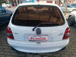 CHEVROLET - CORSA - 2002/2002 - Branca - R$ 17.800,00
