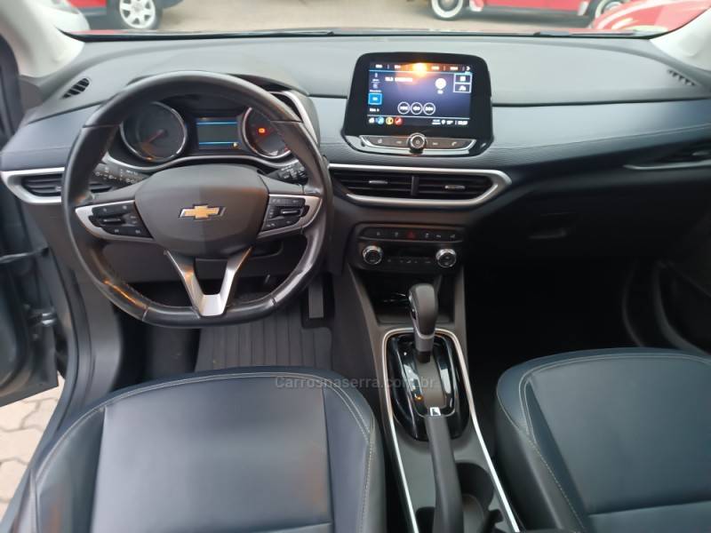 CHEVROLET - TRACKER - 2021/2022 - Cinza - R$ 113.900,00