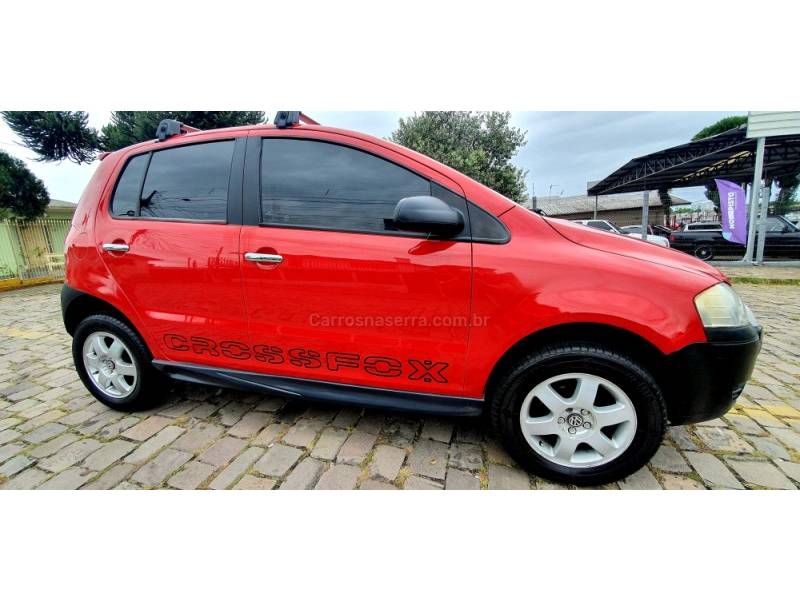 VOLKSWAGEN - CROSSFOX - 2007/2007 - Vermelha - R$ 29.900,00