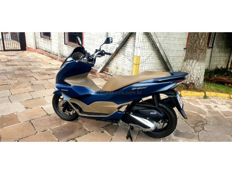 HONDA - PCX - 2024/2024 - Azul - R$ 21.900,00