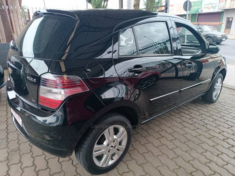CHEVROLET - AGILE - 2010/2011 - Preta - R$ 34.900,00