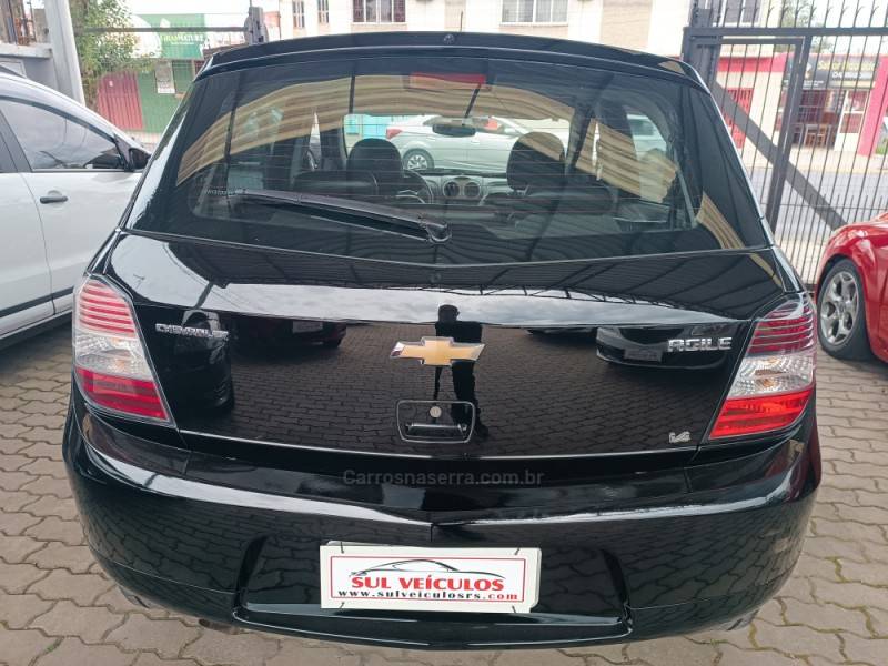 CHEVROLET - AGILE - 2010/2011 - Preta - R$ 34.900,00