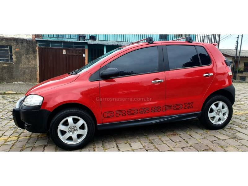 VOLKSWAGEN - CROSSFOX - 2007/2007 - Vermelha - R$ 29.900,00