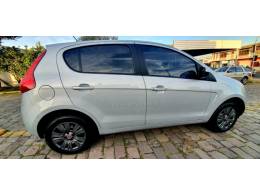 FIAT - PALIO - 2014/2014 - Prata - R$ 39.900,00
