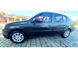 RENAULT - CLIO - 2002/2002 - Cinza - R$ 15.900,00