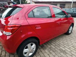 CHEVROLET - ONIX - 2013/2013 - Vermelha - R$ 41.900,00