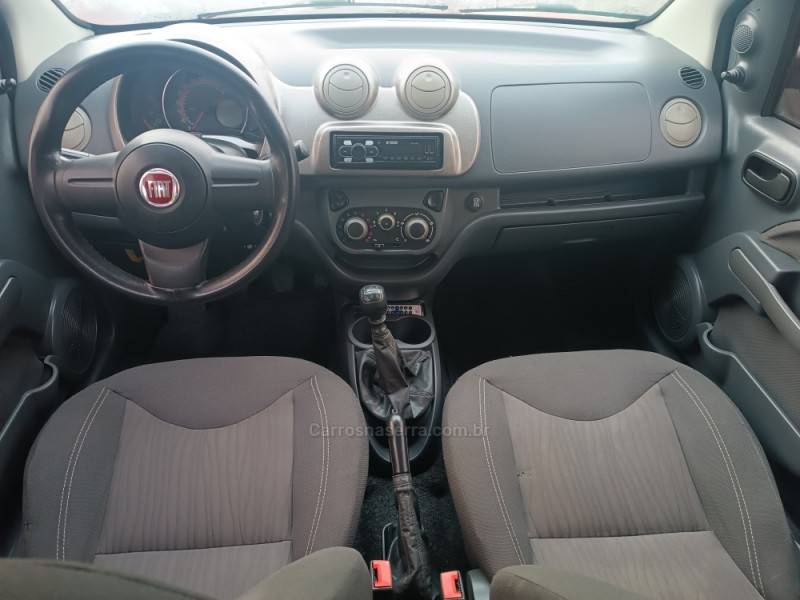 FIAT - UNO - 2010/2011 - Vermelha - R$ 34.800,00