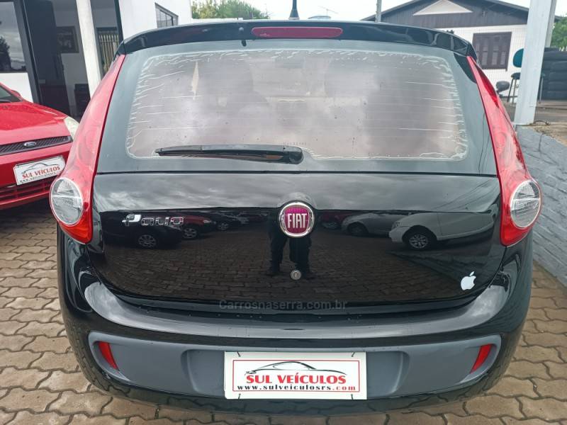 FIAT - PALIO - 2013/2013 - Preta - R$ 33.900,00