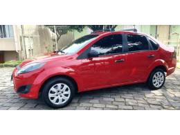 FORD - FIESTA - 2011/2011 - Vermelha - R$ 31.900,00