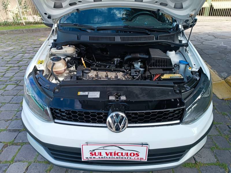 VOLKSWAGEN - FOX - 2017/2018 - Branca - R$ 62.000,00