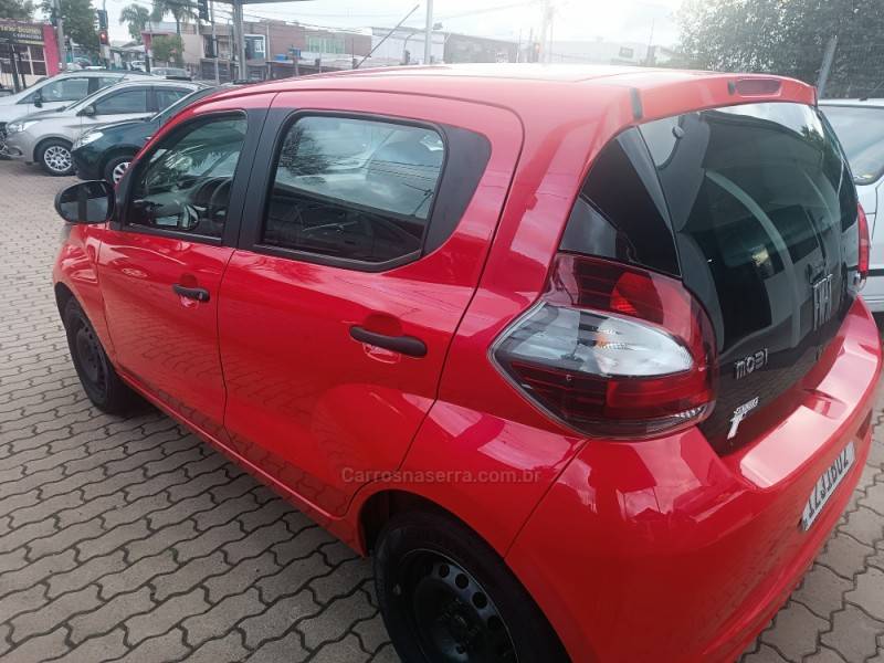 FIAT - MOBI - 2019/2020 - Vermelha - R$ 44.900,00